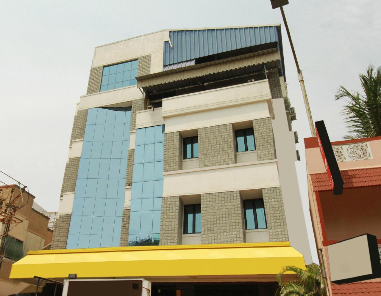 Oyo 968 Hotel Poigai Chennai Exterior foto